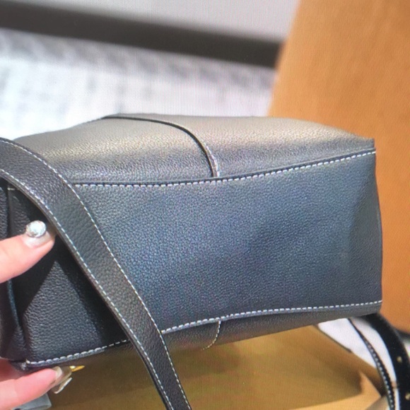 Coach Black Lana 23 BRAND NEW - Picture 4 of 5